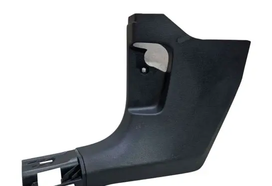 Foot area side trim