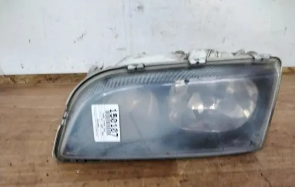 Volvo S40, V40 Headlight/headlamp