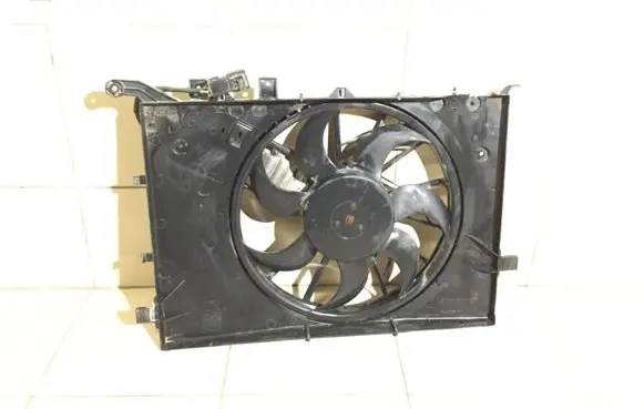 Volvo XC70 Electric radiator cooling fan 30647253 0130303909