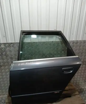 Audi A4 S4 B7 8E 8H Rear door