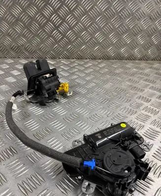 Audi Q7 4M Tailgate/trunk/boot lock/catch/latch 4M0827506B 4M0827887B