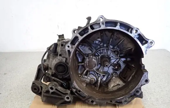 Mazda 5 Manual 5 speed gearbox LF17