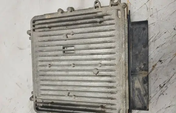 Mercedes-Benz ML W164 Engine control unit/module A6421506491 0281013382