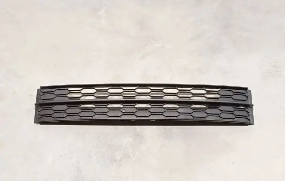 Skoda Octavia Mk3 (5E) Front bumper lower grill 5E0853677L