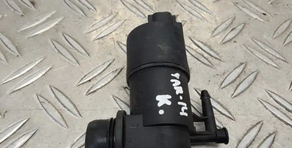 Toyota Yaris Windscreen/windshield washer pump 853300F020