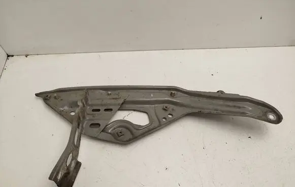Renault Twingo III Fender mounting bracket 631476725R