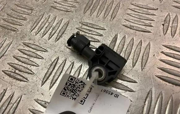 Mercedes-Benz S W222 Airbag deployment crash/impact sensor A2229051400 2229051400