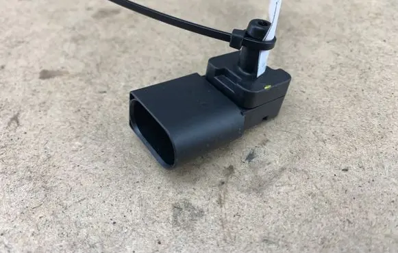 BMW 5 E60 E61 Air pressure sensor 7792260 13627792260