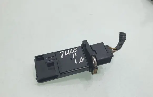 Nissan Juke I F15 Mass air flow meter 226801MB0A