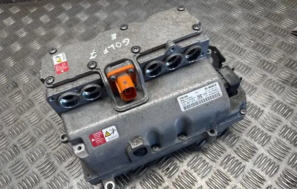 Volkswagen e-Golf Voltage converter inverter 12E907070J 0437508621 V00000428