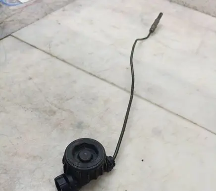 Volkswagen PASSAT B6 Clutch pipe/line FM277001