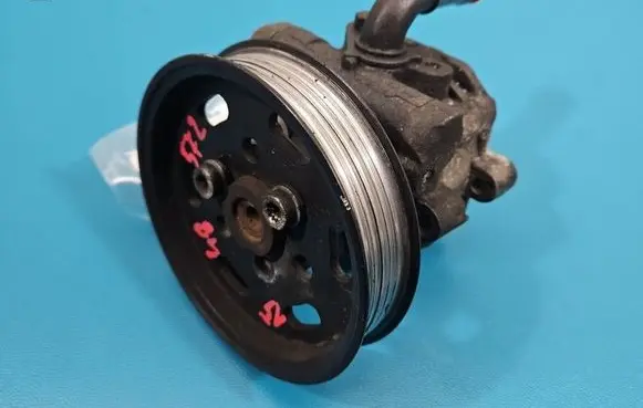 Seat Leon (1M) Power steering pump 1J0422154A IMPRK1548572