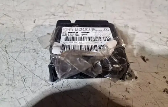 Peugeot 5008 Airbag control unit/module 9675181780