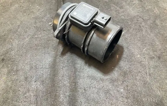 Renault Captur Mass air flow meter 8200682558 5WK97021 8200702517