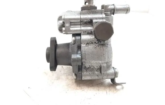 BMW 5 E60 E61 Power steering pump 6780848 678084808