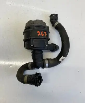 BMW 4 F32 F33 Electric auxiliary coolant/water pump 8637953