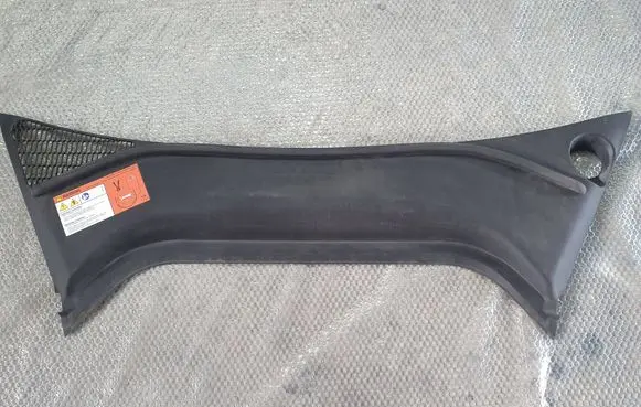 Tesla Model S Wiper trim 100632900E 100632900 1006329