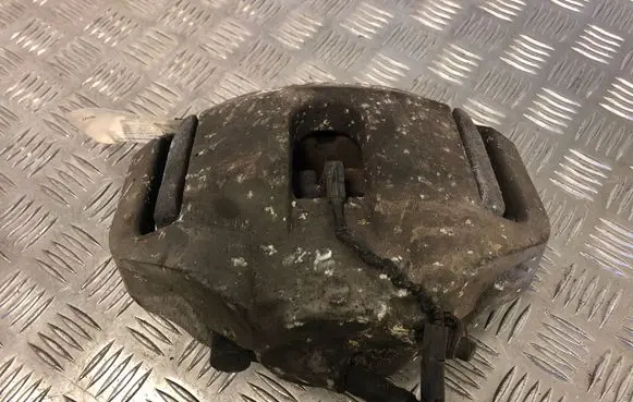 BMW 5 E60 E61 Front brake caliper