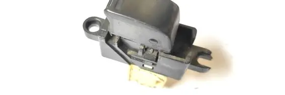 Nissan Almera Electric window control switch