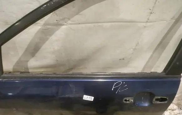 Toyota Corolla E120 E130 Front door glass trim molding 