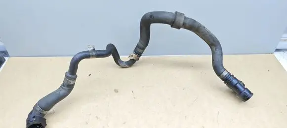 Mercedes-Benz C W204 Engine coolant pipe/hose A2125016482