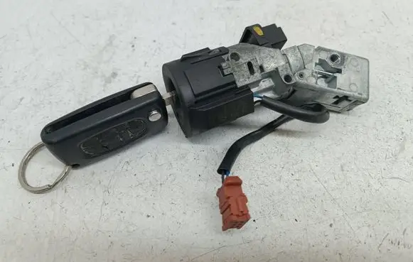 Peugeot 407 Ignition lock N0502073 N0502455