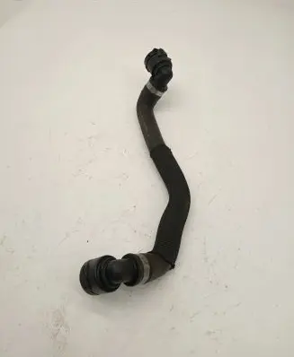 Mercedes-Benz GLC X253 C253 Engine coolant pipe/hose A2135017400