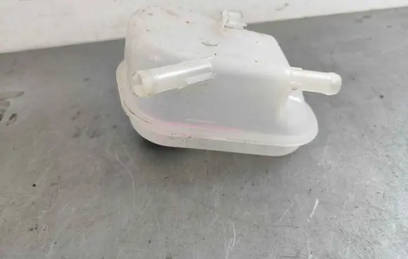 MG MG5 II Coolant expansion tank/reservoir 10680688