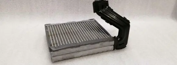 Land Rover Range Rover Evoque L538 Air conditioning (A/C) radiator (interior) LR070870