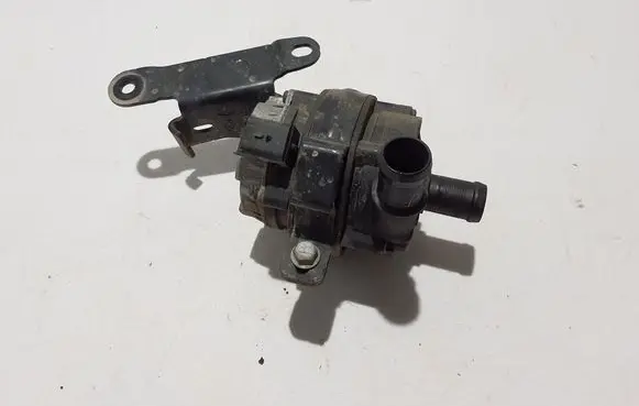 Renault Kangoo III Water pump 210107386R