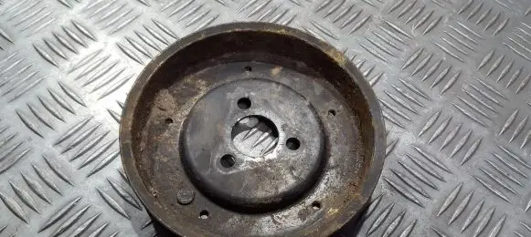 Audi 100 S4 C4 Power steering pump pulley 054145255