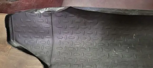Toyota Prius+ (ZVW40) Rubber trunk/boot mat liner