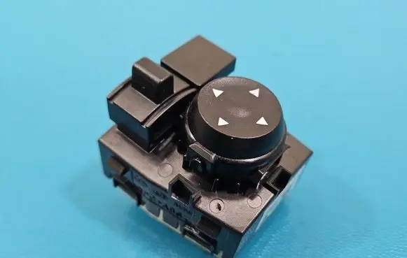 Hyundai Elantra VII Electric window control switch 93530AA000 IMPRK1565948