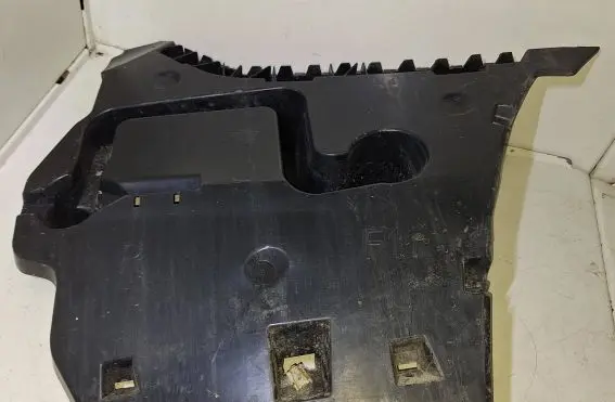 BMW 5 F10 F11 Rear bumper mounting bracket 15857711 7207112