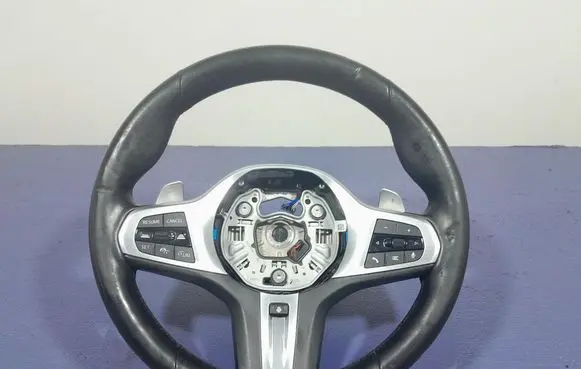 BMW M4 F82 F83 Steering wheel 7857777