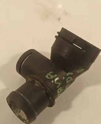 Skoda Octavia Mk2 (1Z) Engine coolant pipe/hose 1K0122291AD