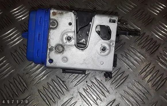 Audi A3 S3 8L Rear door lock 8d0839015a