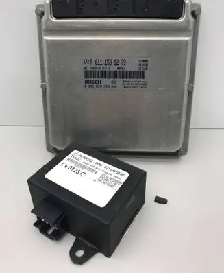 Mercedes-Benz Sprinter W901 W902 W903 W904 Engine ECU kit and lock set A6111531279 0281010425