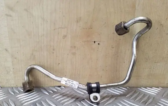 Audi TT TTS Mk2 Fuel line pipe 06J127501L