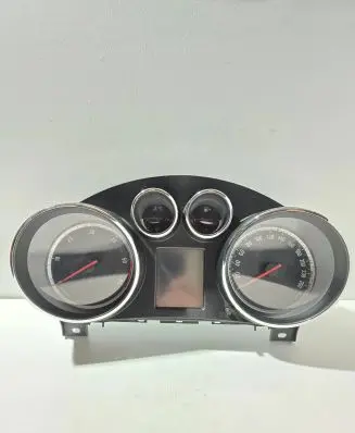 Opel Insignia A Speedometer (instrument cluster) 12844138 SW0590
