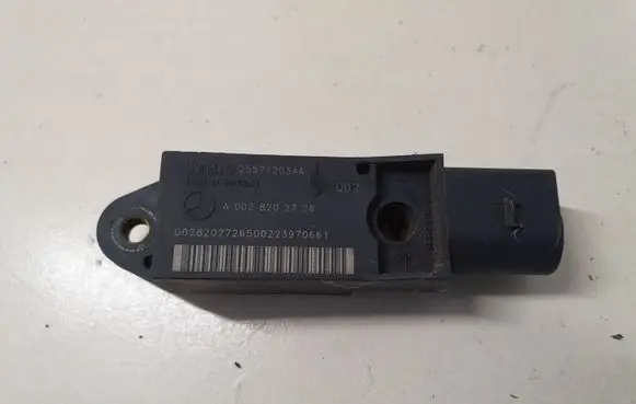 Mercedes-Benz E W211 Airbag deployment crash/impact sensor A0028202726