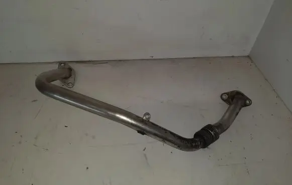 Volkswagen PASSAT B6 EGR valve 03G131521D