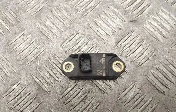 Porsche Cayenne (9PA) Acceleration sensor 7L6907651A