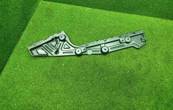 Opel Vivaro Rear bumper mounting bracket 852258694R 23175000