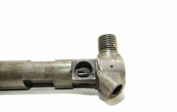 Mercedes-Benz E W212 Fuel injector