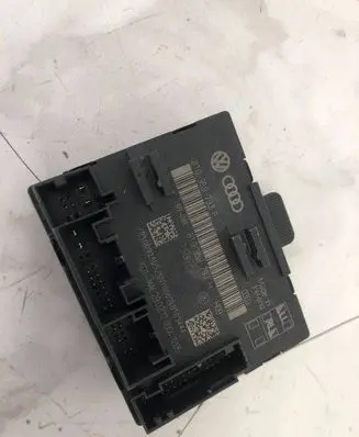 Audi A5 Sportback 8TA Door control unit/module 8T0959793H
