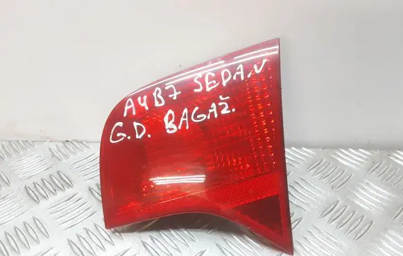 Audi A4 S4 B7 8E 8H Tailgate rear/tail lights 965160