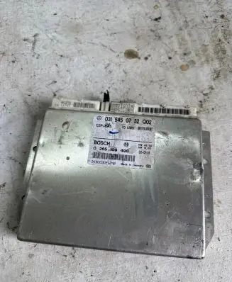 Mercedes-Benz E W211 ESP (stability system) control unit 0315450732 86060199Z0 0265109498
