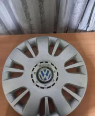 Volkswagen Golf II R15 wheel hub/cap/trim WJ5065
