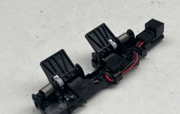 Audi A3 S3 8P Rear glass lock/latch Q411 80C959121A